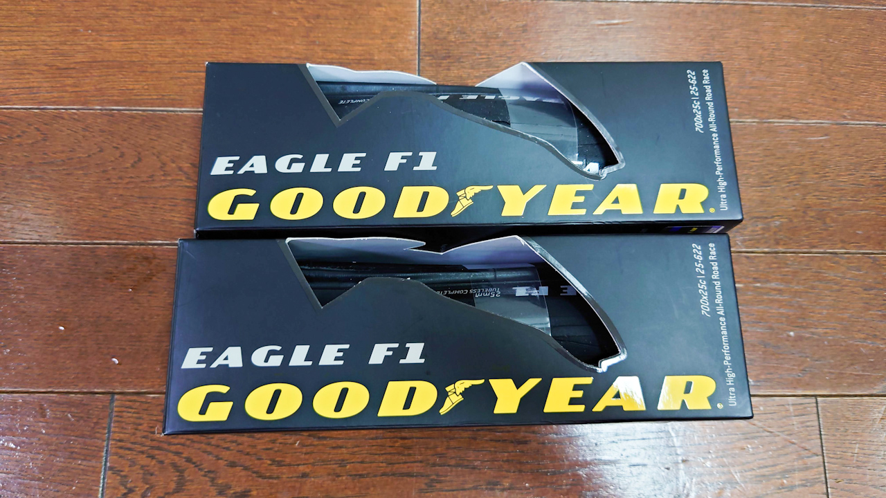 GOOD YEARのEagle F1（チューブレスタイヤ）を装着